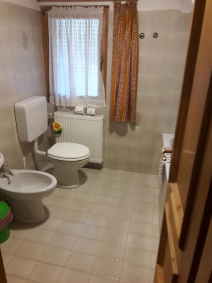 Chalet Bedrooms In Kratten Italy